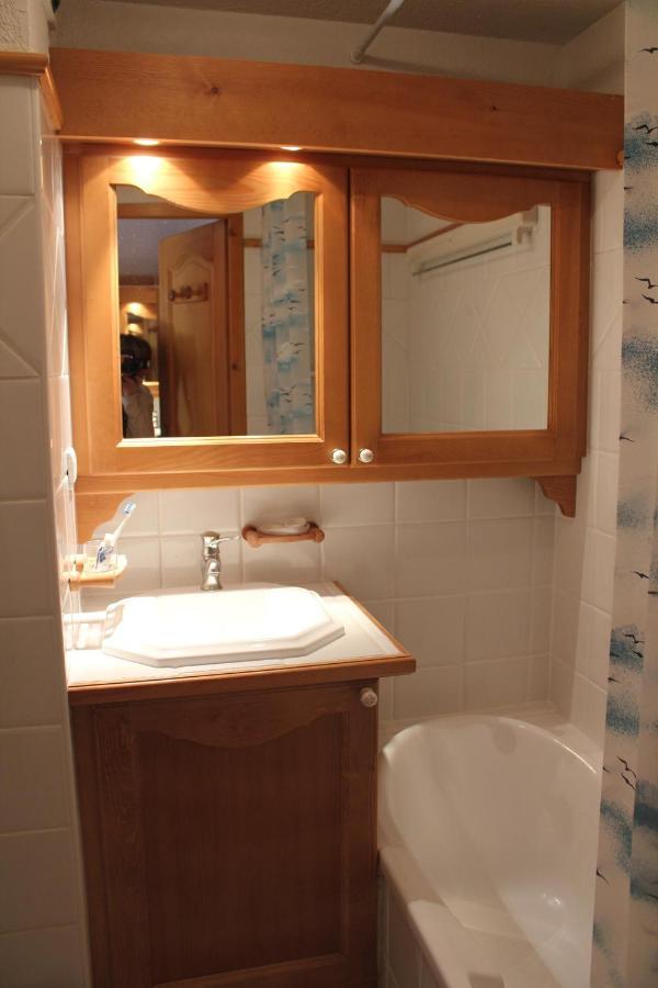 Appartement Chaleureux Les Houches 29 M² Piscine Partagee Exterior photo