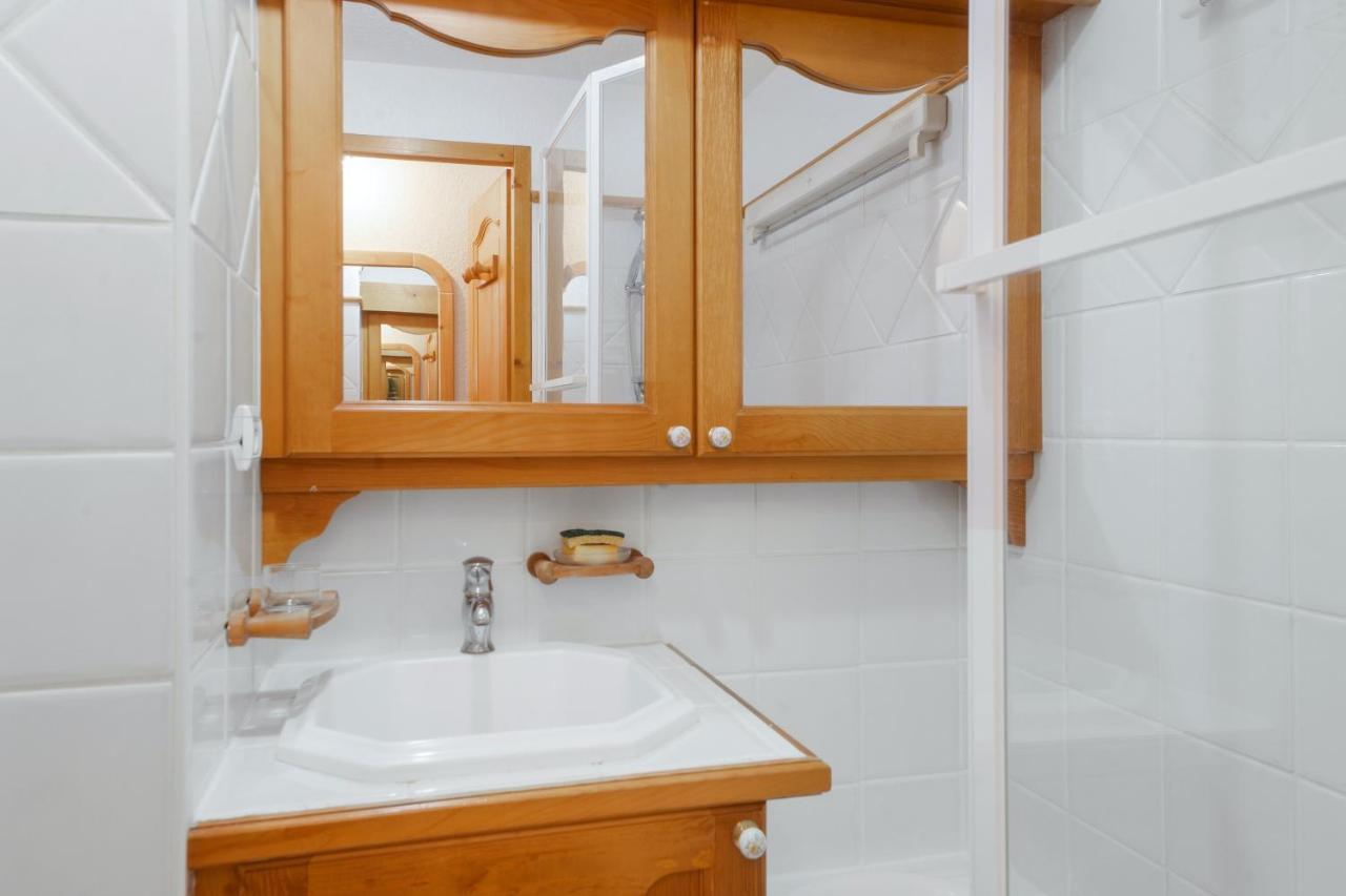 Appartement Chaleureux Les Houches 29 M² Piscine Partagee Exterior photo